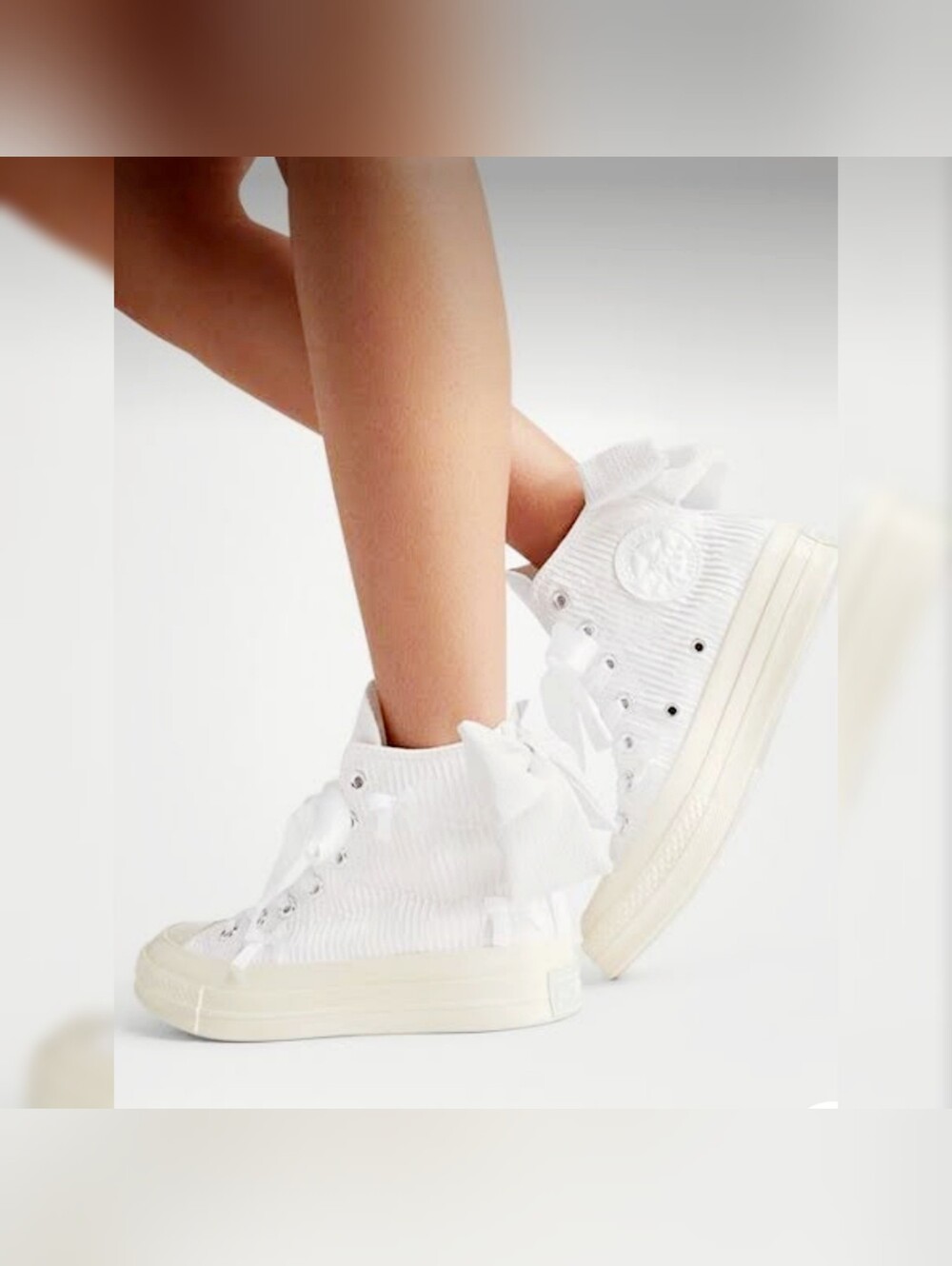 Chuck Taylor All Star 70 High Bows Size 6.5